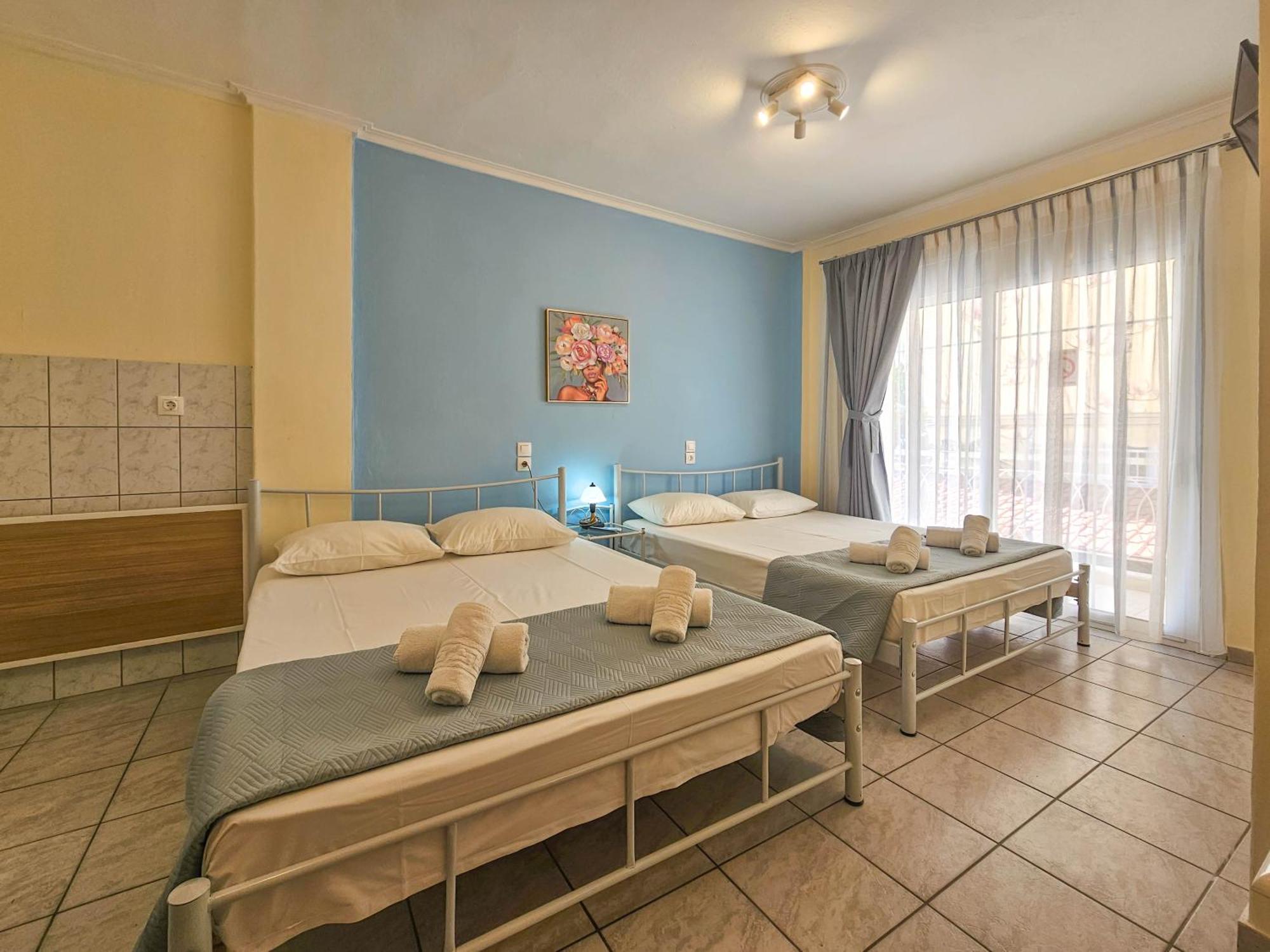 Paralía Chariclia Hotel מראה חיצוני תמונה